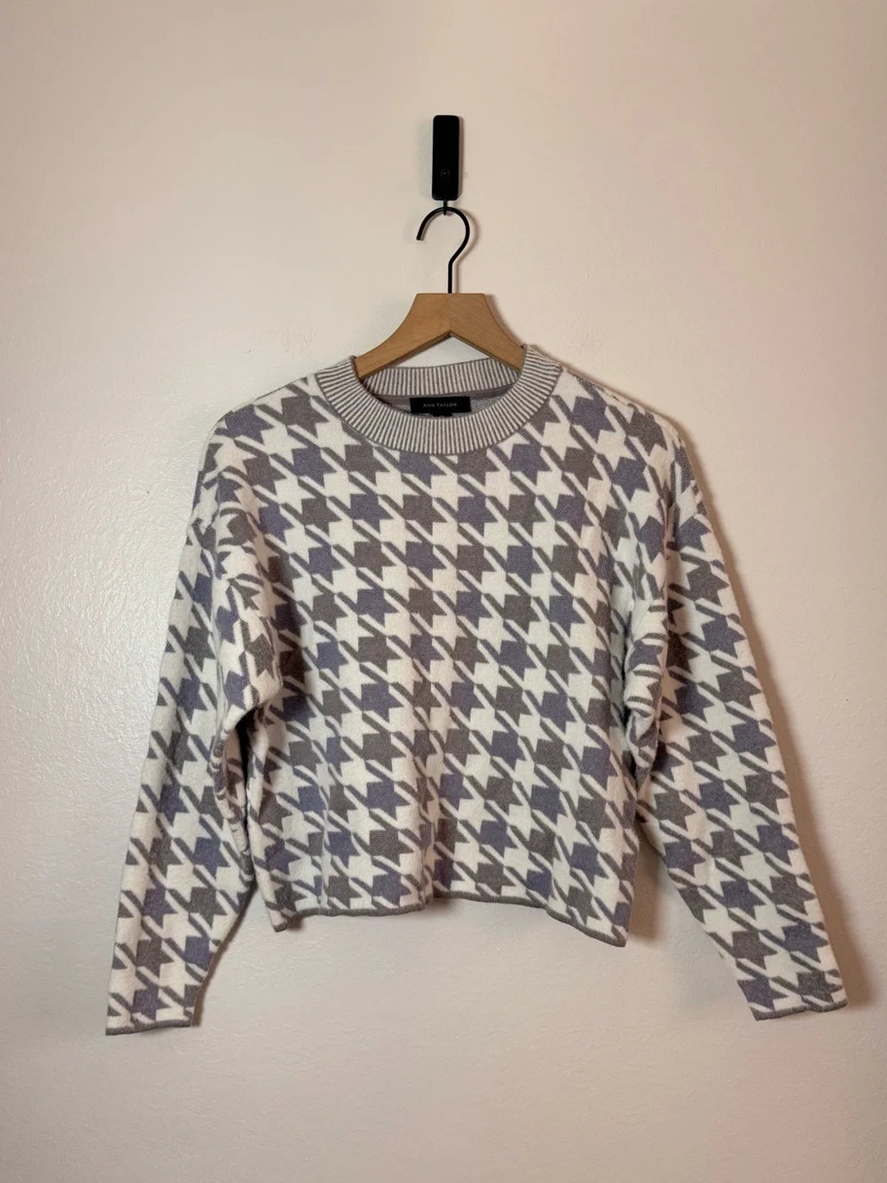 Ann Taylor Super Soft Herringbone‎ Sweater